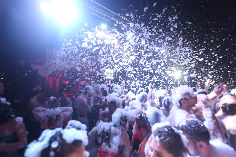 Lebanon Largest FOAM Party 3 (3)
